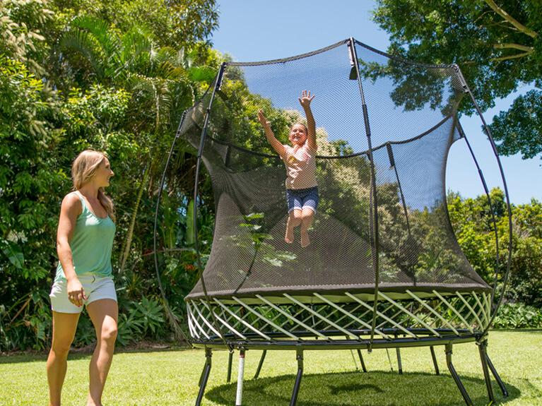 Comment choisir la bonne forme de son trampoline ?